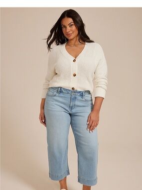 Maurices regular high-rise crop Light Blue Wide-Leg Jeans 24W
